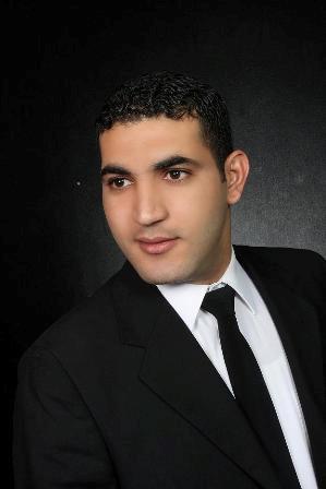 صورة المؤلف أدهم شرقاوي